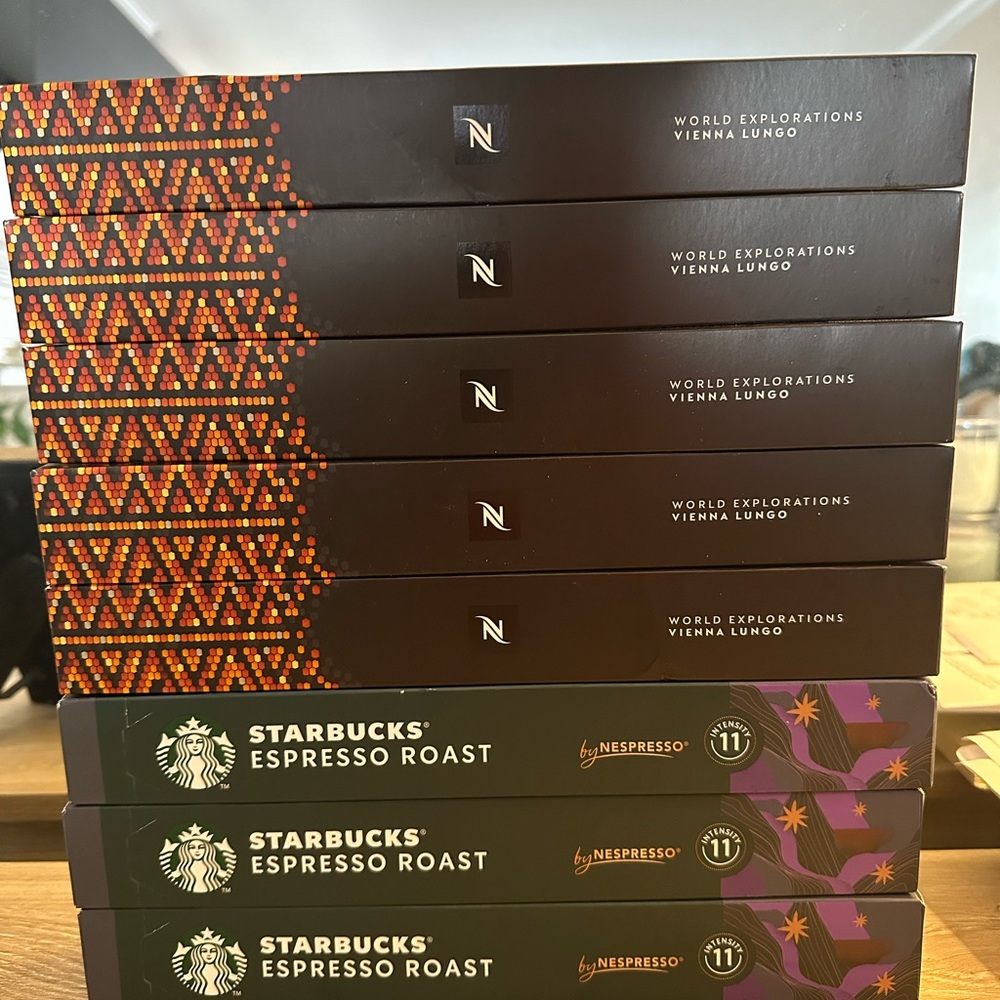 Nespresso Vienna Lungo and Starbucks Espresso Roast Pods 80 pods